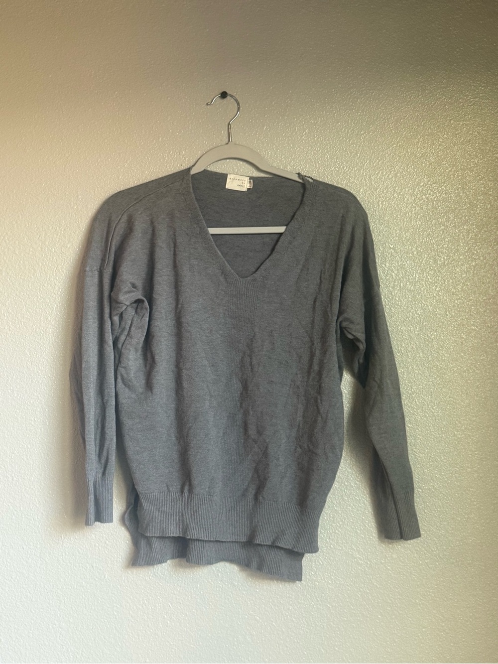 Women's V-Neck Lightweight Gray Sweater Top